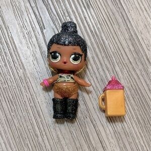 LOL Surprise! Bling Glitter Series HONEY BUN Big Sister Doll with accessories